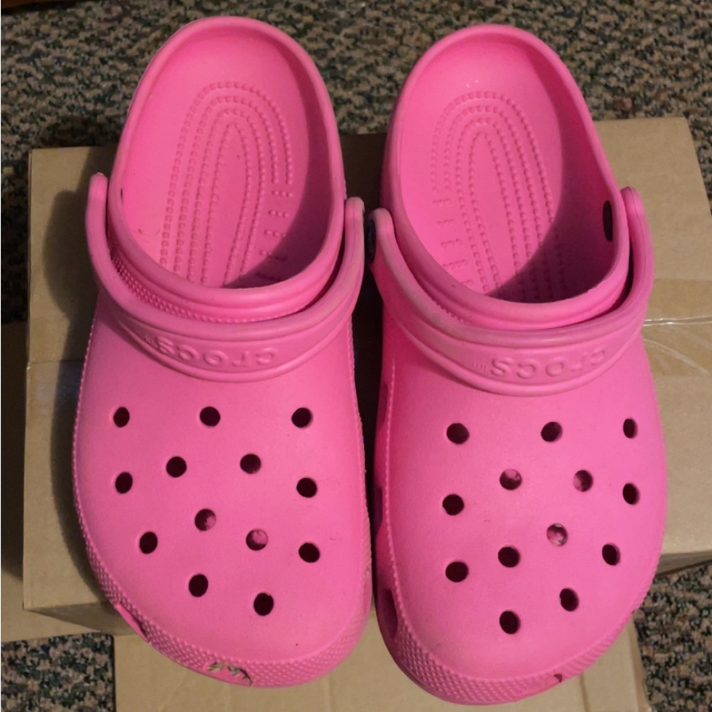 CROCS Hot Pink